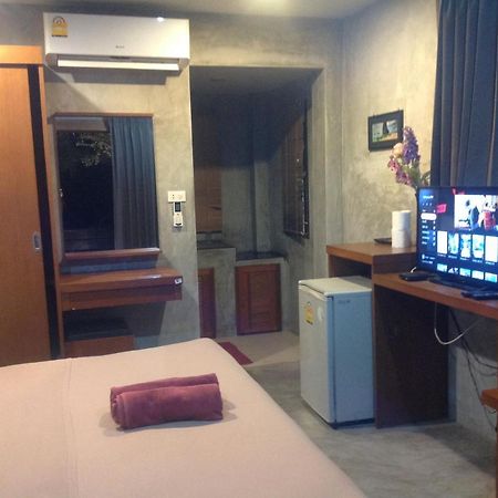 Waikiki Beach Garden Resort Ban Nua Eksteriør billede